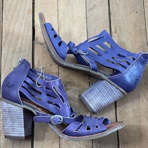 New Women’s Purple Cutout Block Heel Sandals with Buckle sz 40